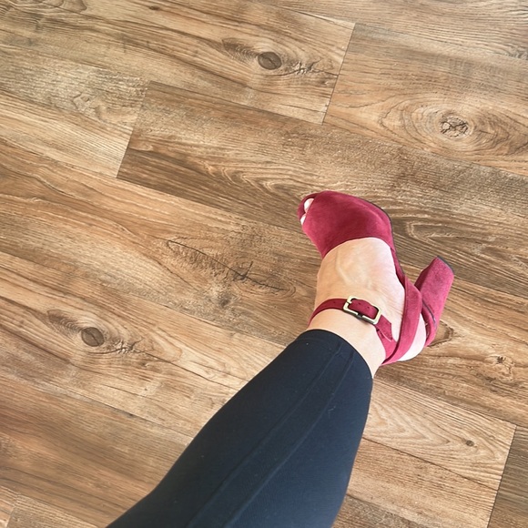 DVF Ankle Wrap Heels - Picture 5 of 11